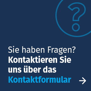 Informationsfeld mit der Aufforderung 'Sie haben Fragen? Kontaktieren Sie uns mit dem Kontaktformular' neben einem Ausrufezeichen-Symbol, mit einem nach rechts weisenden Pfeil auf einem dunkelblauen Hintergrund.