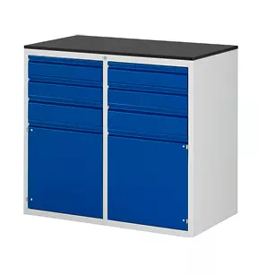 Schubladenschrank in grau und Blau mit Schubladen und Türen, mit einer schwarzen Arbeitsplatte.